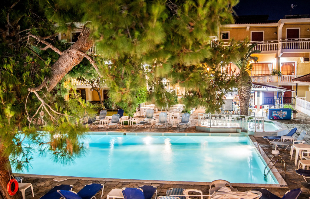 Hotel photo 11