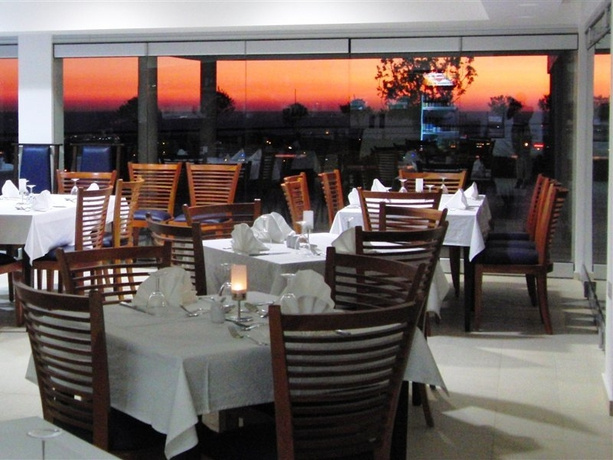 Royal Blue Hotel Paphos - фото 28