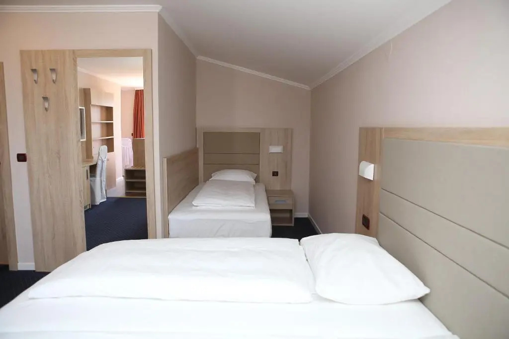 Hotel Ana - Chambres