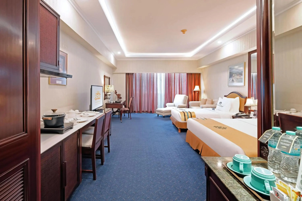 Sunlake Waterfront Resort and Convention - фото 37