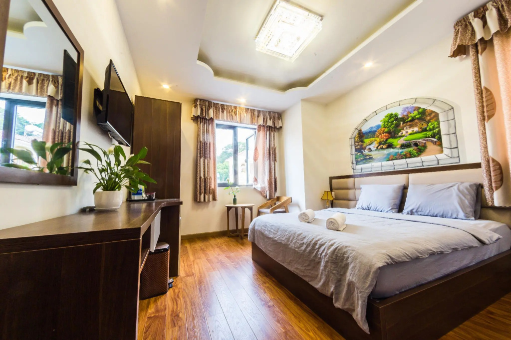 Superior Double room (full double bed)