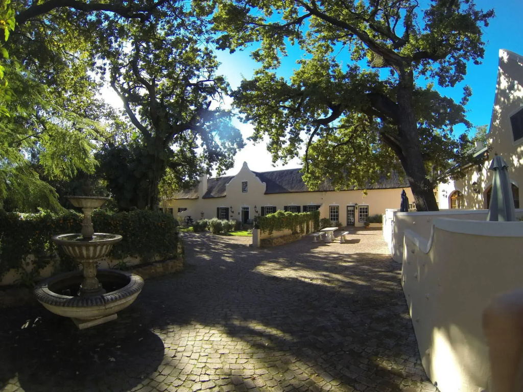 De Leeuwenhof Estate Hotel - Général
