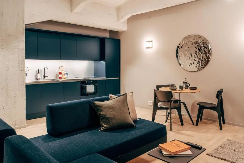 Deluxe Apartment