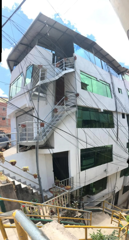 Panoramic independent apartment-Regen Wasi