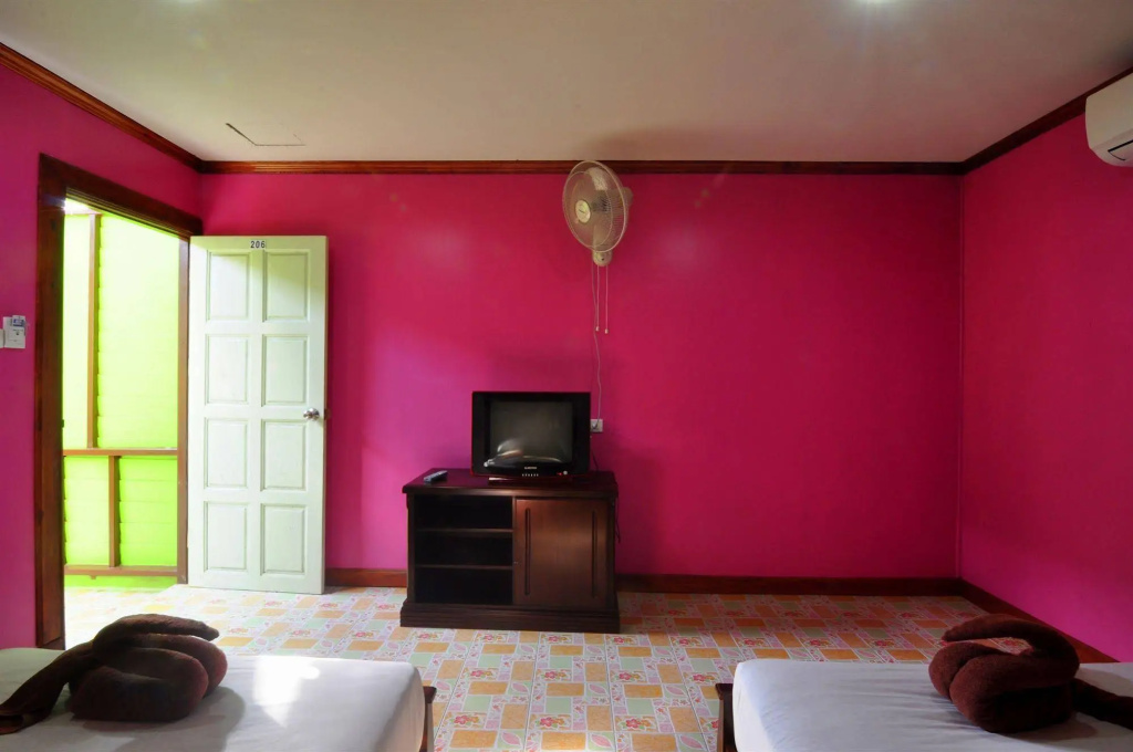 Phi Phi Sand Sea House — 4