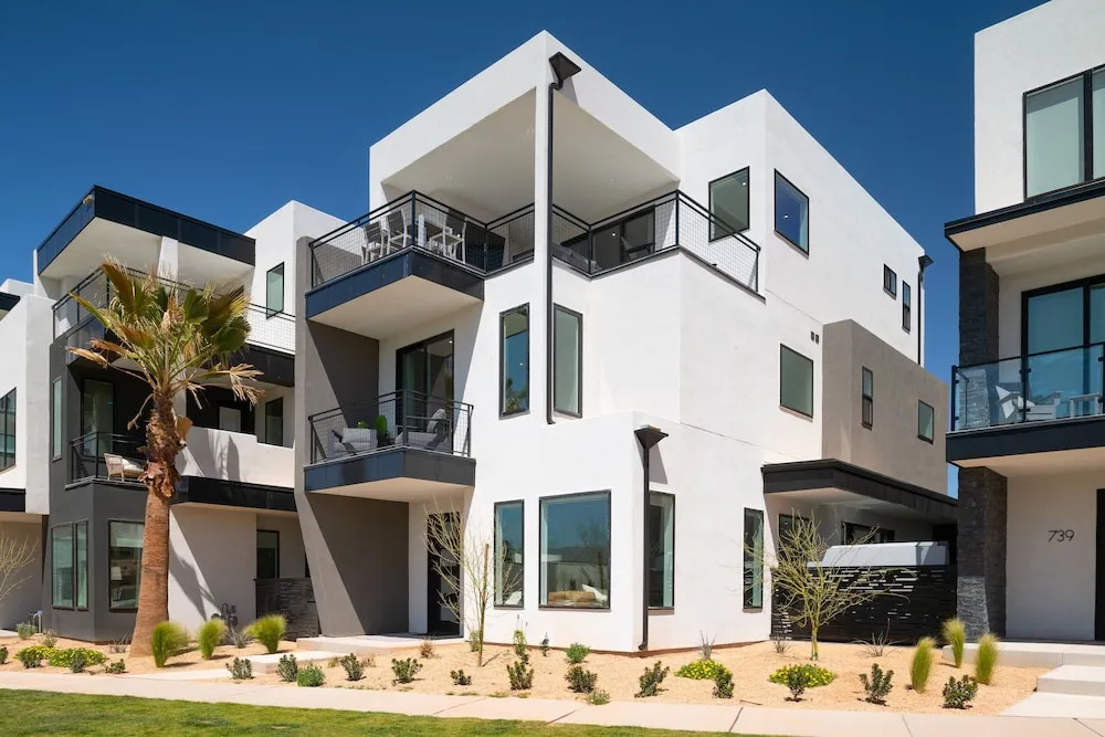 The Sapphire Blanc 5 Bedroom Home