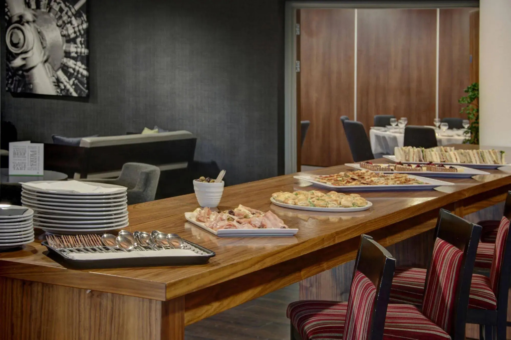 Holiday Inn London - Luton Airport by IHG - фото 43
