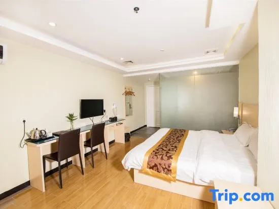 Deluxe Double room (full double bed)