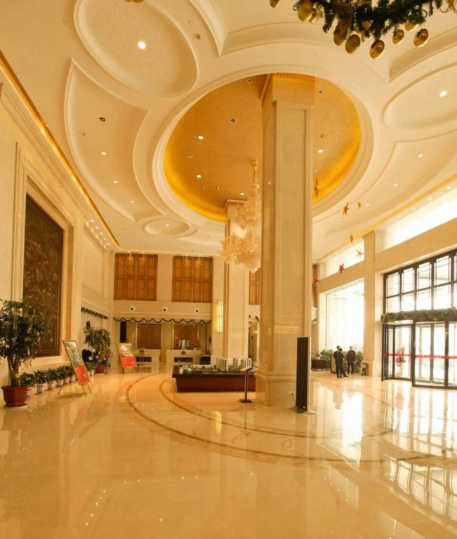 Lobby & Reception