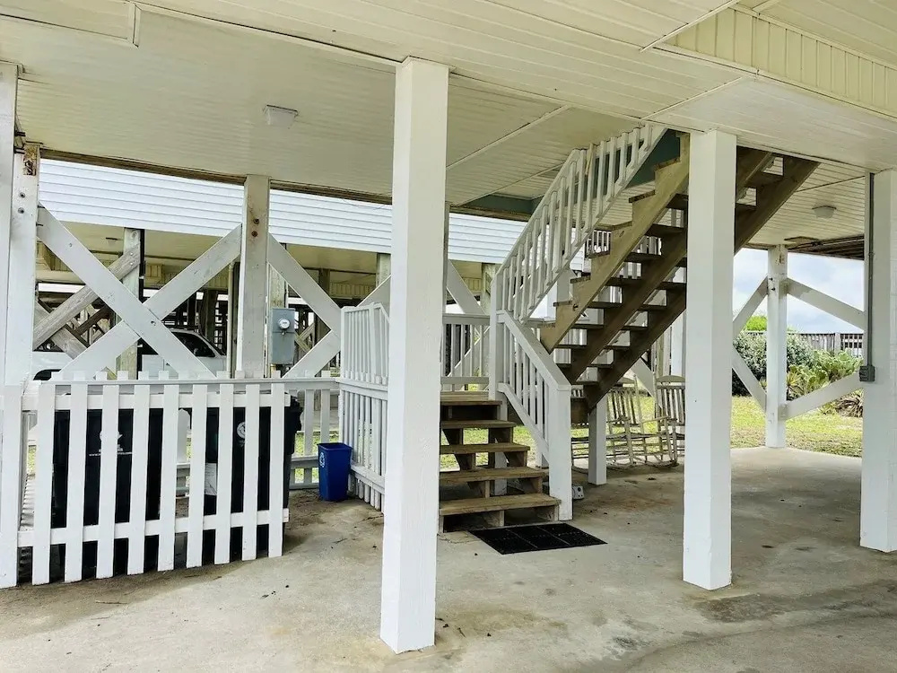 Caseata 5 Bedroom Home by Redawning