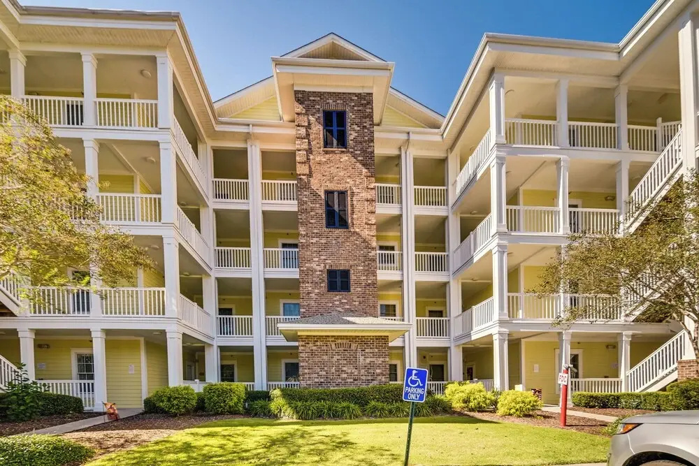 Pool Access & Balcony: Modern Myrtle Beach Condo