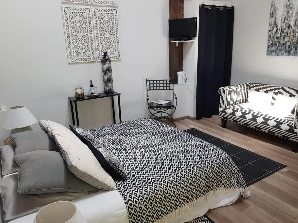 Standard Double Family room (full double bed)