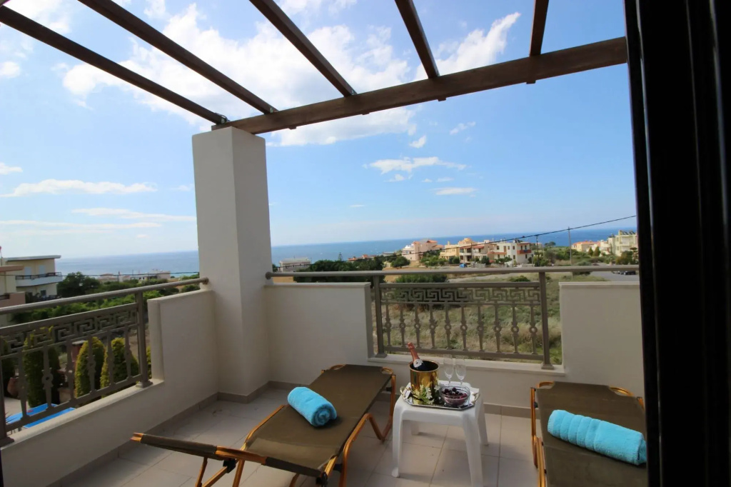 Balcony & Terrace