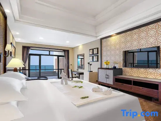 Двухместный номер Grand с видом на море двуспальная кровать в Country Garden Silver Beach Hotel