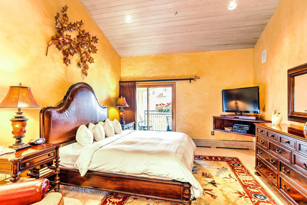 4 Bedrooms Penthouse Suite with mountain view