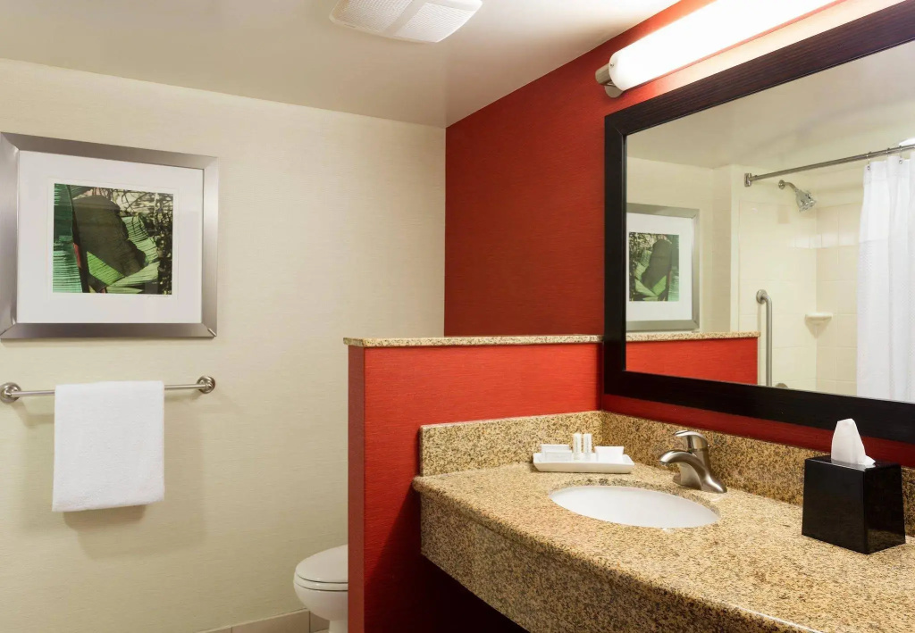 Courtyard by Marriott Miami Airport - Général