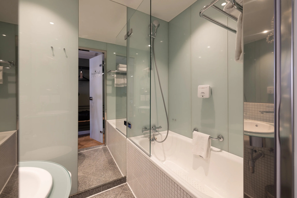 Imperial Hotel - фото 9