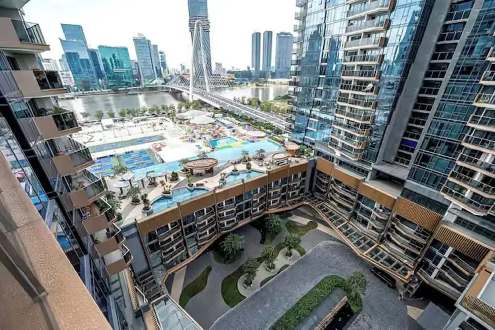 Vivian Boutique Opera Luxury Residence