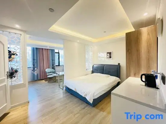 Madrigal hotel 211