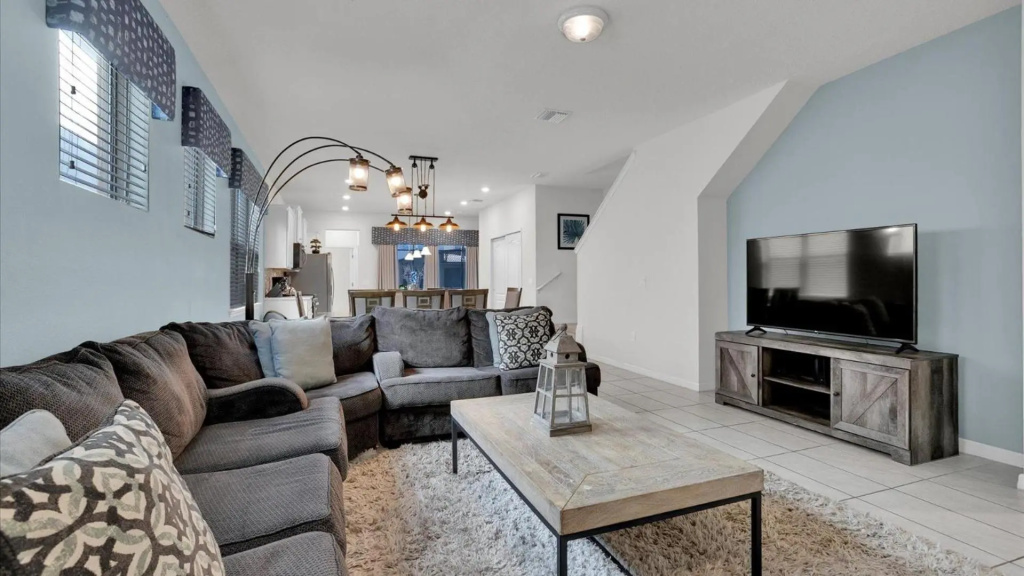 5448 Misty Oak Circle