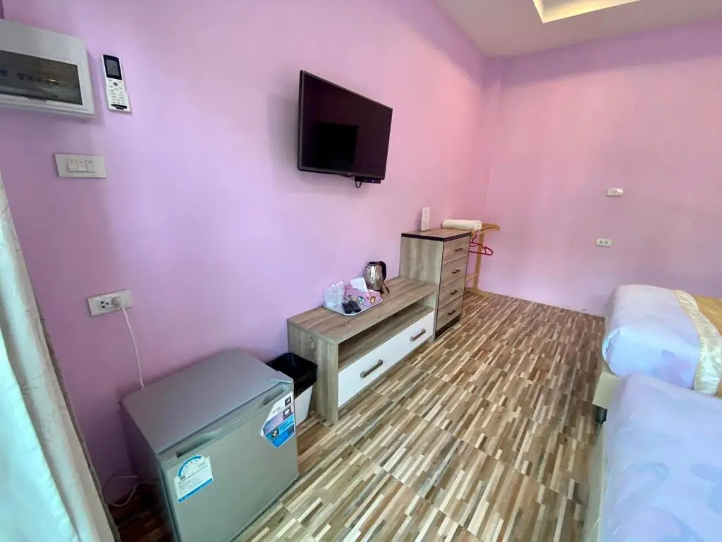 Standard Double room with garden view (full double bed)