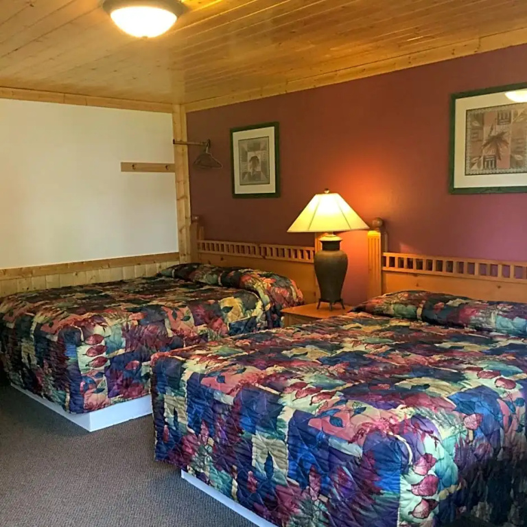 Standard Quadruple Duplex room