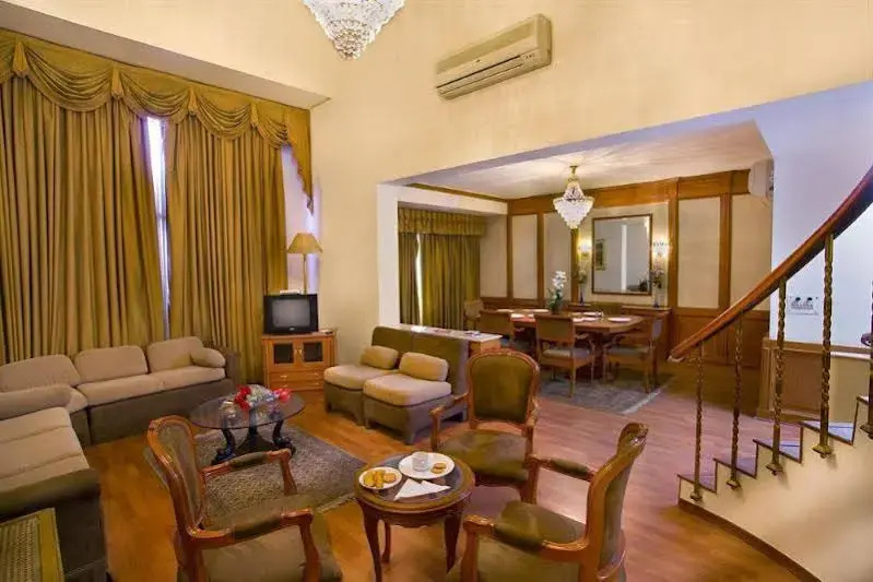 Hotel Bmk Grand By FabHotels - Général
