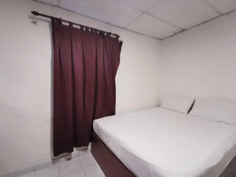 Deluxe Double room (full double bed)