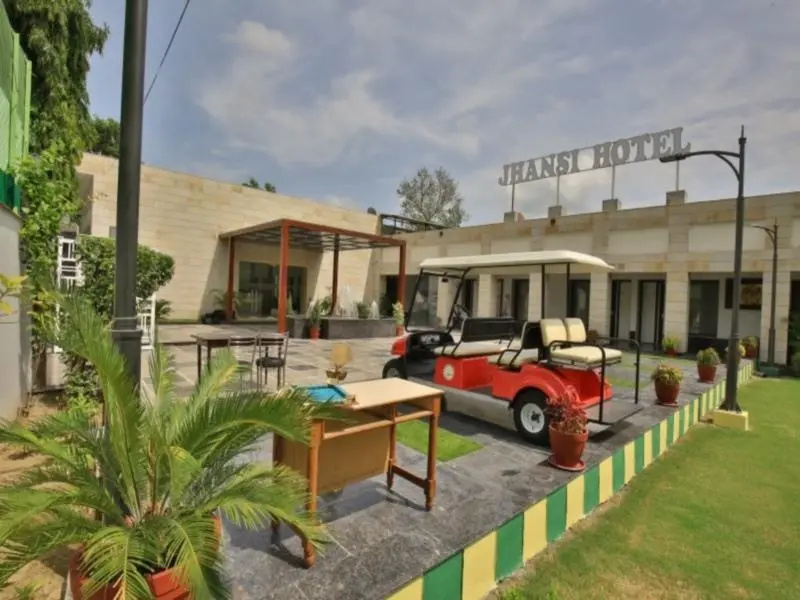 Jhansi Hotel - Chambres
