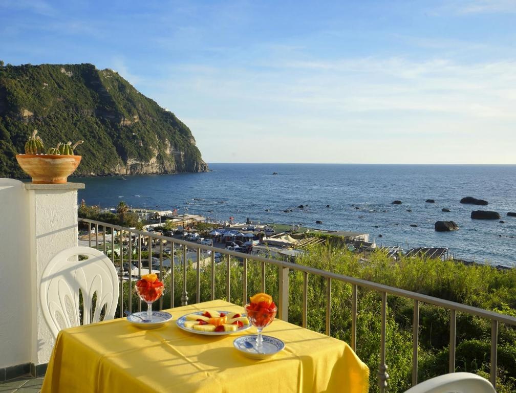 Beach & Waterfront