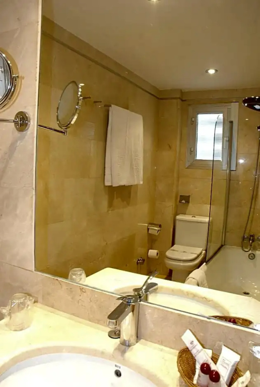 Reyes Catolicos - Chambres