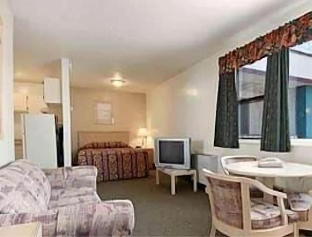 Standard Quadruple room with balcony