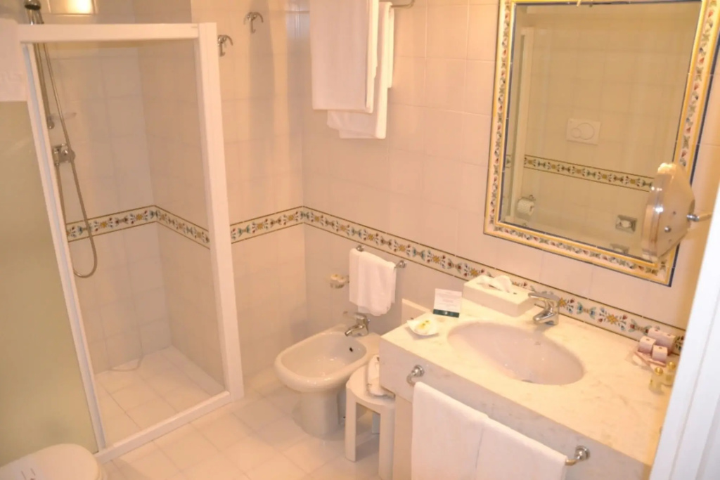 Hotel photo 33