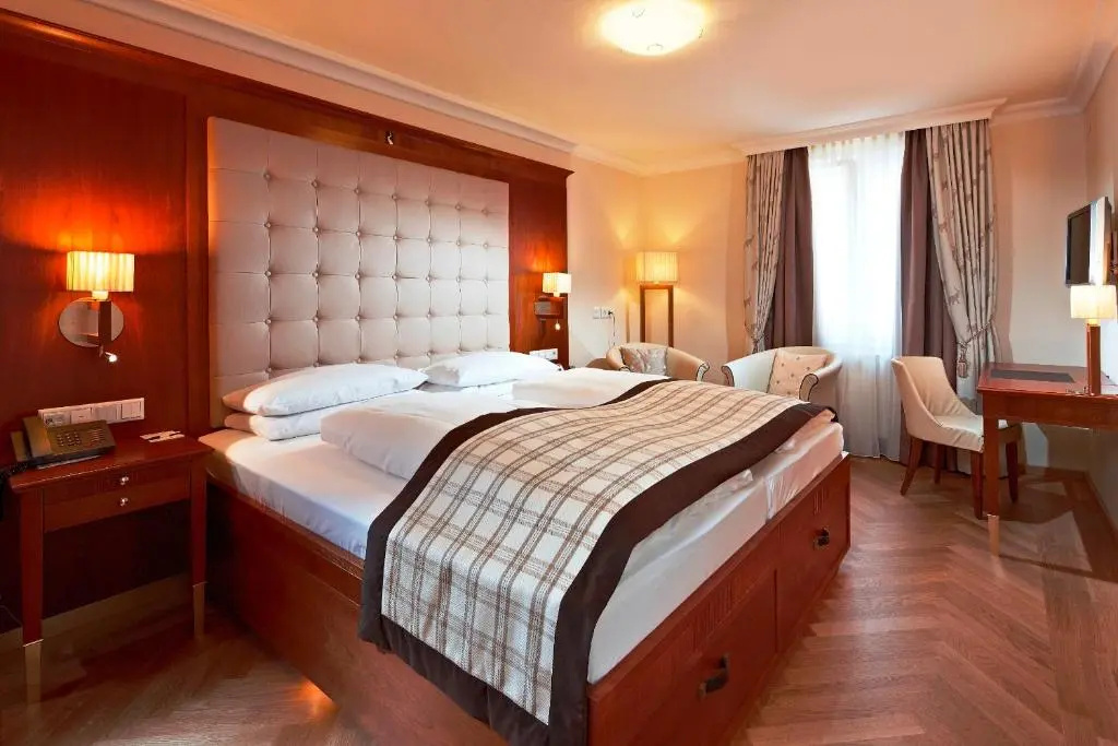 Hotel Elefant - Chambres
