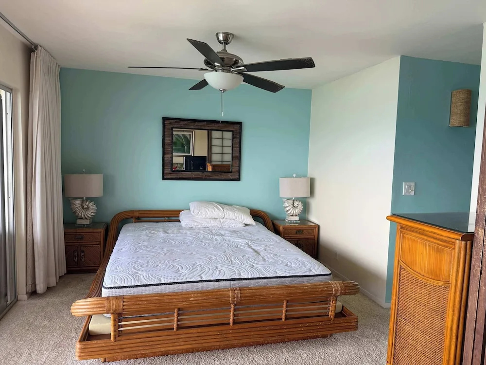 Top Floor Oceanfront Whales 2 Kings Big Lanai