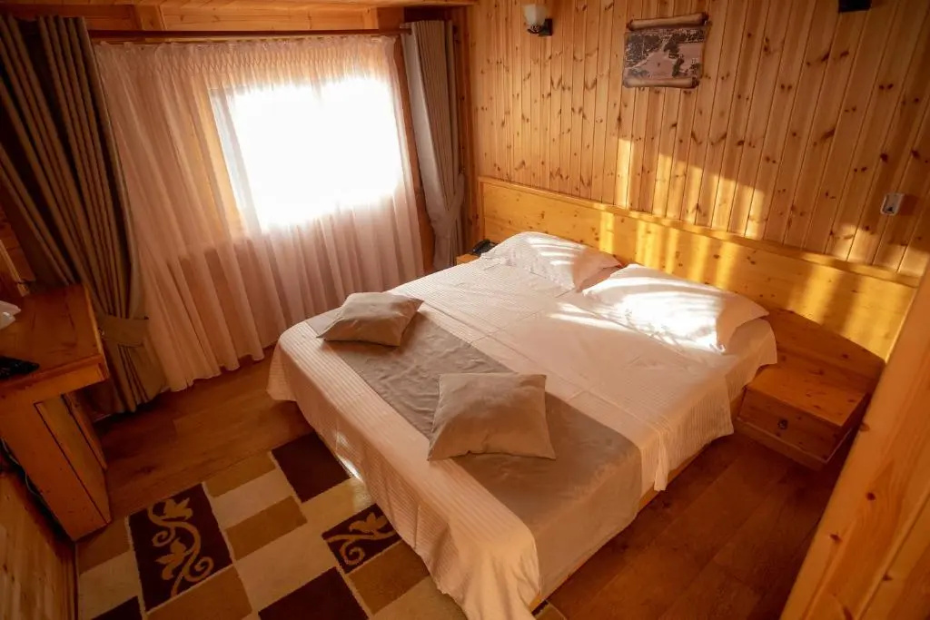 Standard Double room with balcony (full double bed)