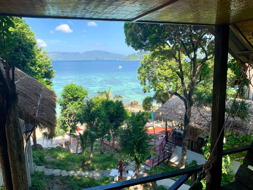 Double Bungalow with sea view (full double bed)