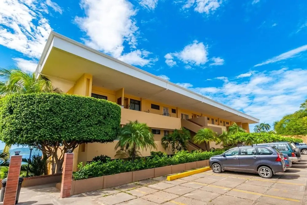 Big-Beautiful Unit In Flamingo Sleeps 8-With Breathtaking Ocean Views