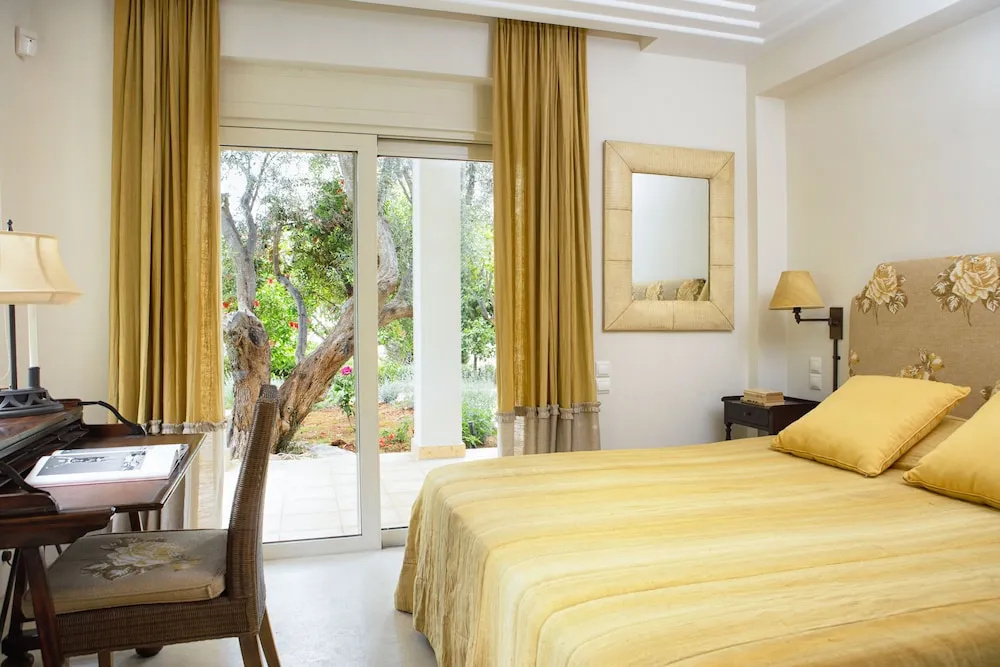 1 Bedroom Villa with pool view