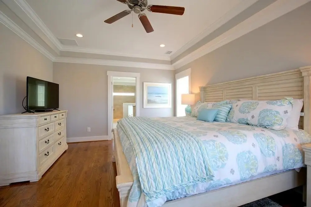 Absolute Paradise 5 Bedroom Home by RedAwning