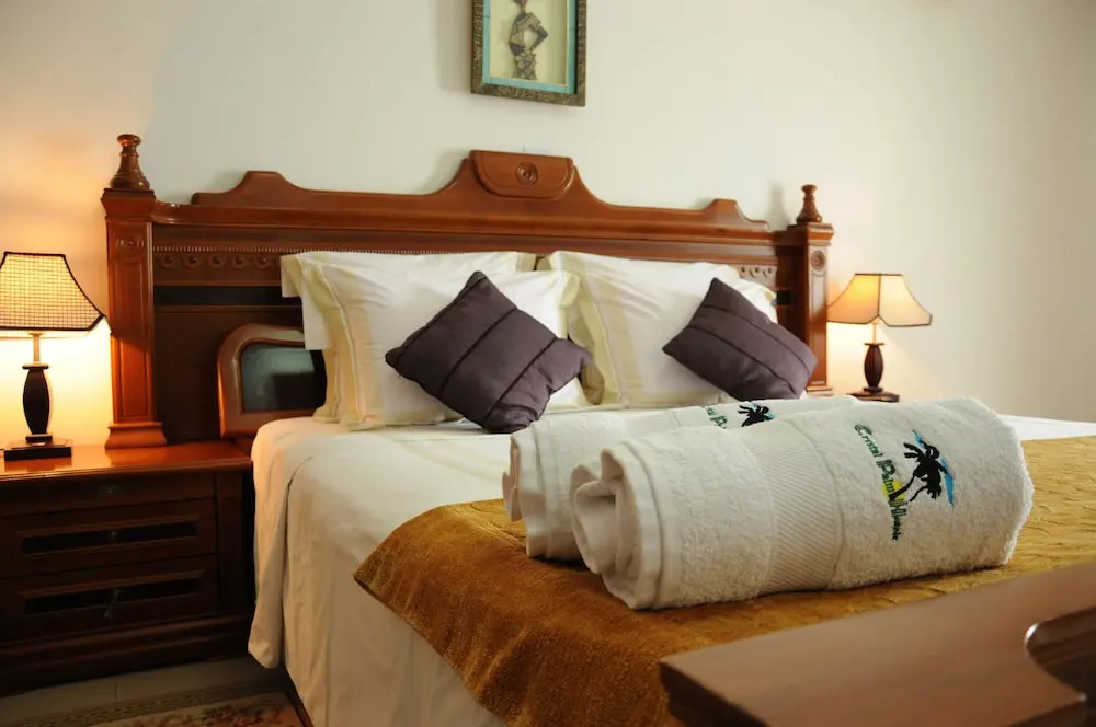 Executive Double Suite with city view full double bed