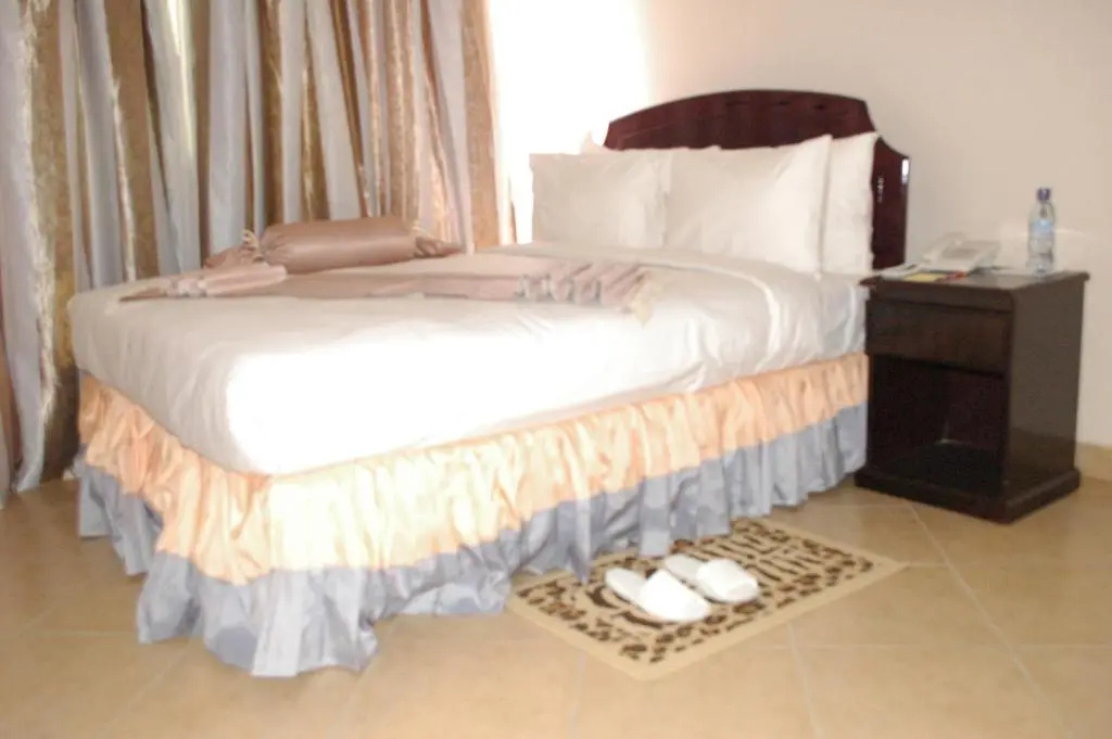 The Grace Land Hotel - Chambres