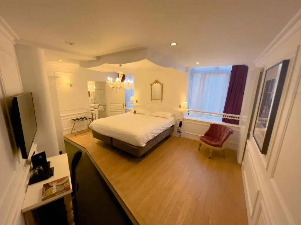 Superior Double room (full double bed)