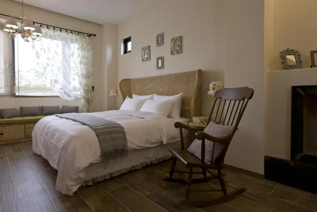 Superior Double room (full double bed)