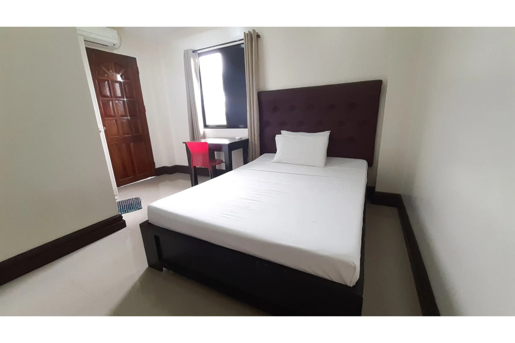 Adelaida Pensionne Hotel y OYO