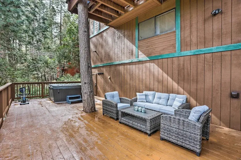 Woodsy Twin Peaks Getaway w/ Hot Tub & Views!