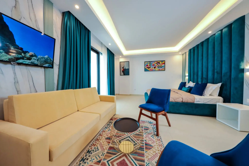 Standard Double room (full double bed)