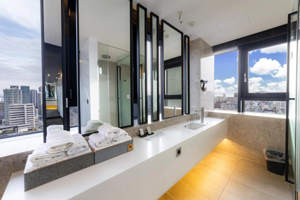 Hotel the Designers Seoul Station by null