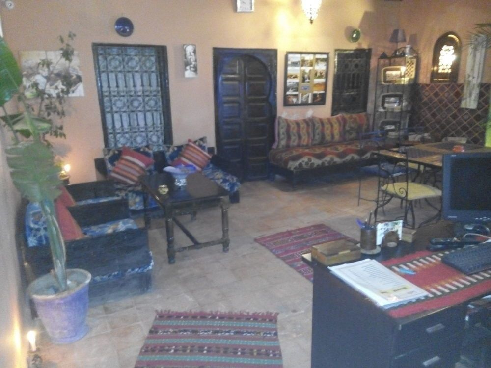 Riad Al Mida - Général