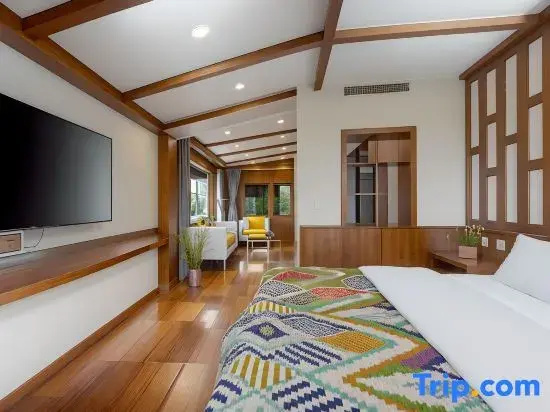 Premier room